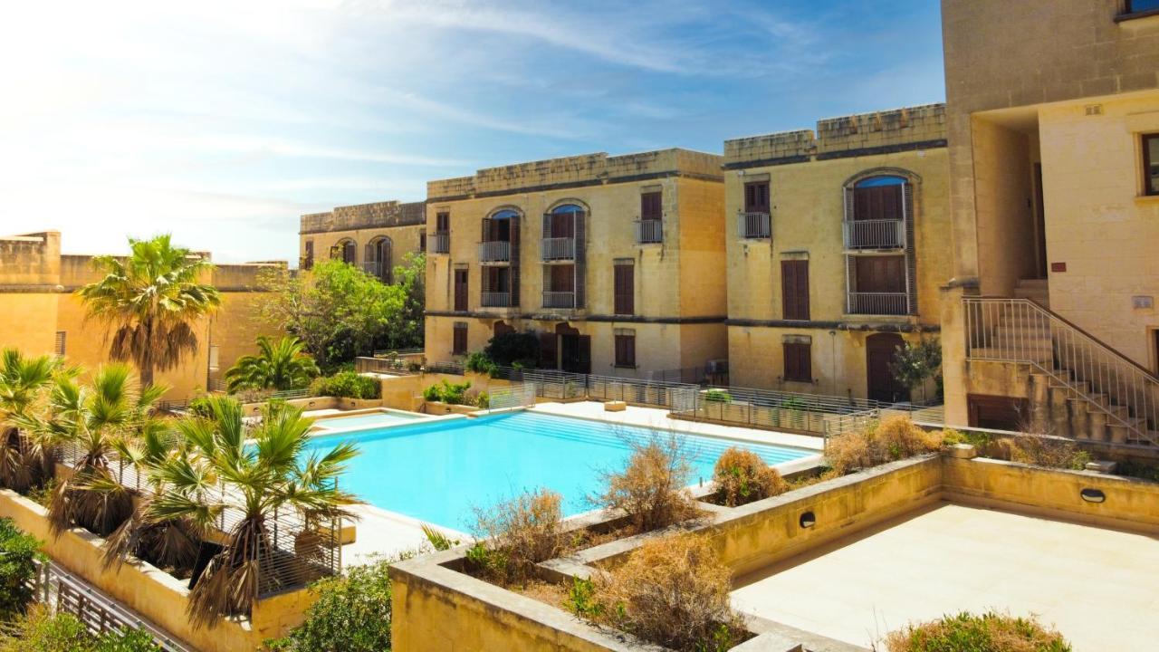 Gee9Teen At Fort Chambray Mgarr Exterior photo